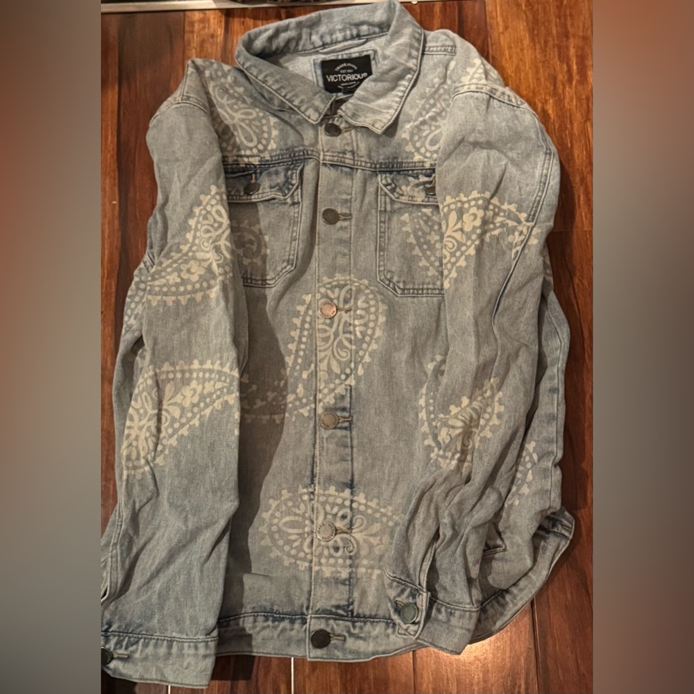 Light blue denim jacket with paisley design #denimjacket Victorious jacket